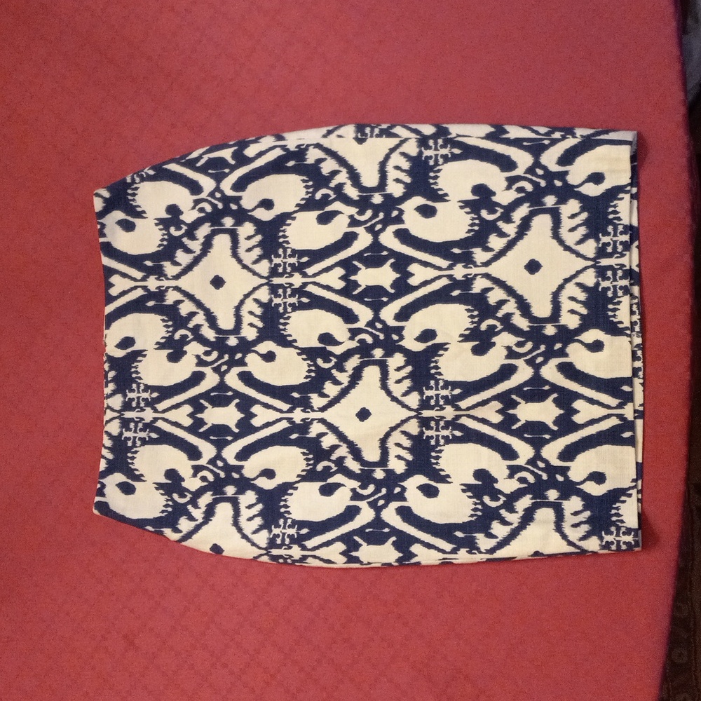 Ann Taylor NWT print pencil skirt